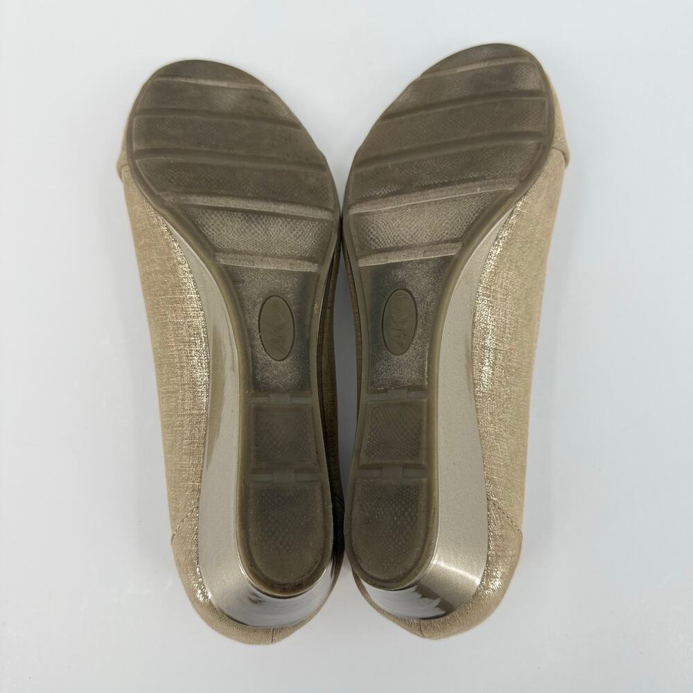 Anne Klein Sport Size 10 Corner Peep Toe Wedge Sandal Metalic Taupe Pump - Picture 9 of 11